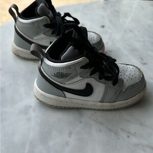 Jordan Kids' Sneakers - White and Gray